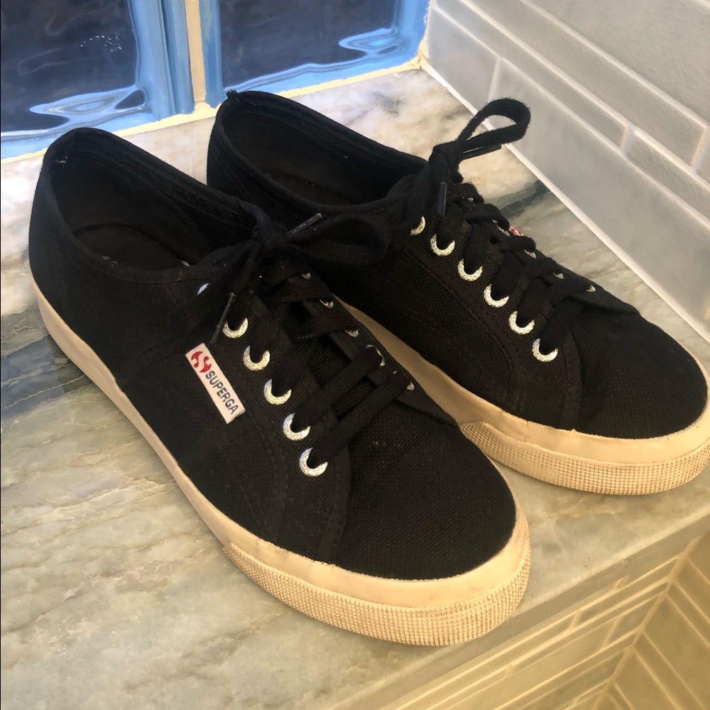 black platform supergas